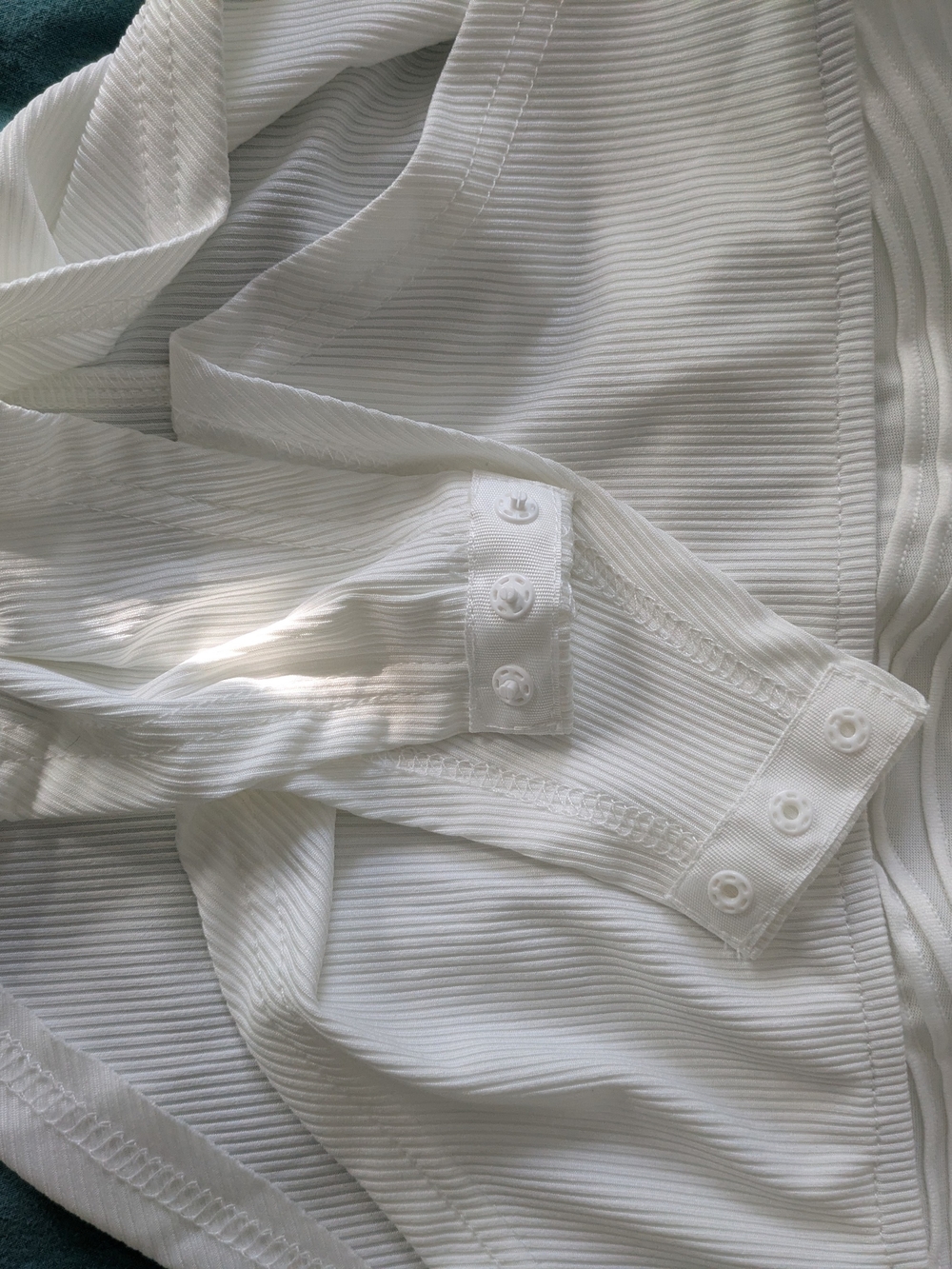 Sheer Textured Bodysuit Shein XL V Neck Halter 3D White Snap Closure Adjustable - Picture 9 of 13